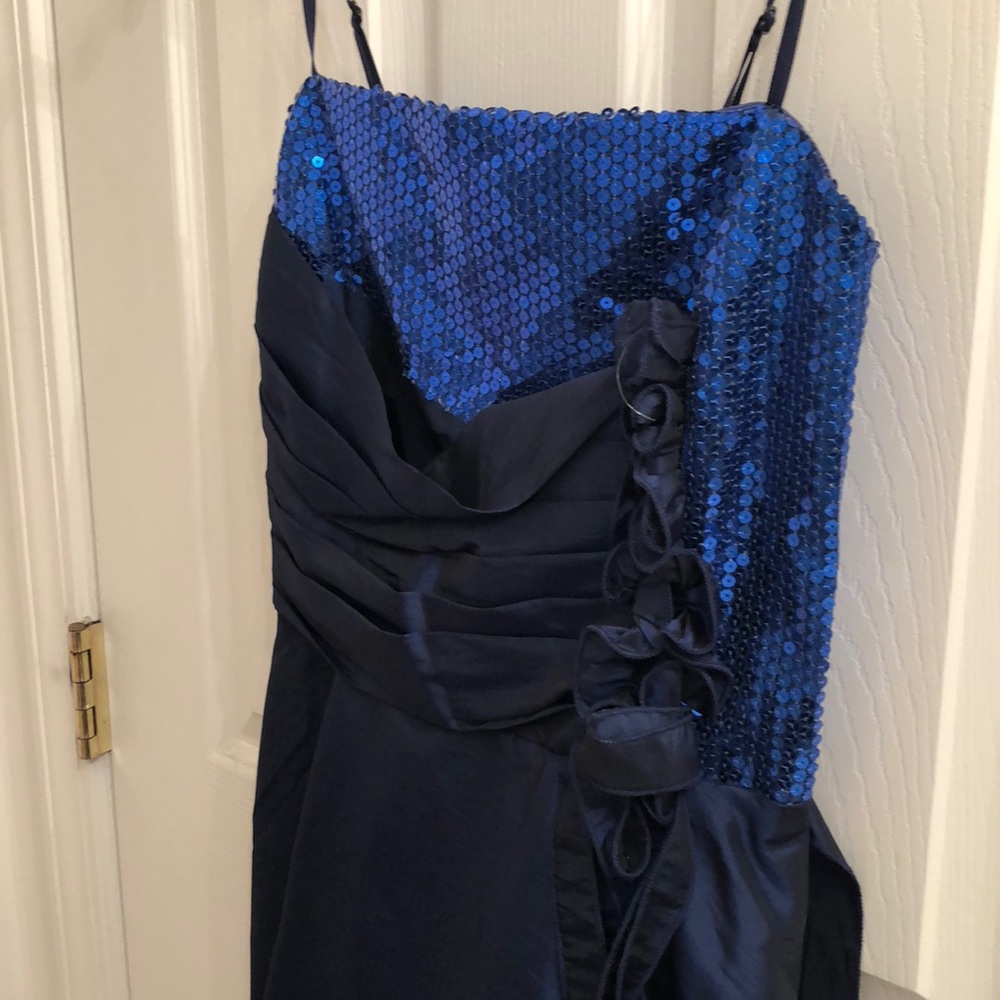 Formal dress - Picture 2 of 2